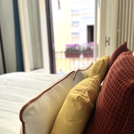Апартаменты Palazzo Barone,Nel Cuore Del Borgo Antico. Бари Экстерьер фото
