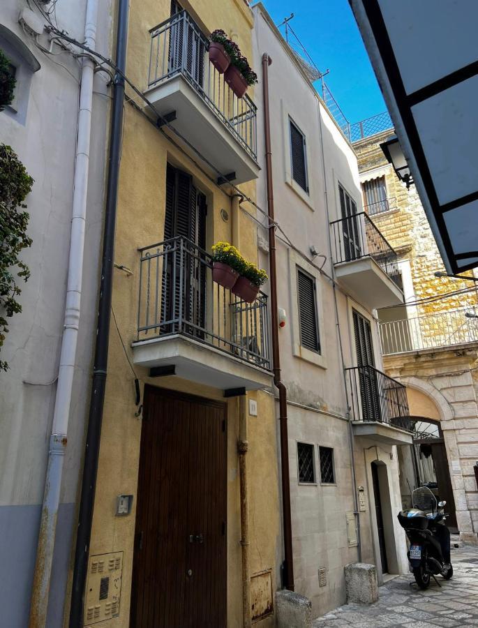 Апартаменты Palazzo Barone,Nel Cuore Del Borgo Antico. Бари Экстерьер фото